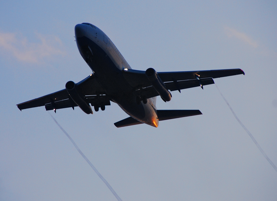 C6-BGK Bahamasair Boeing 737-200