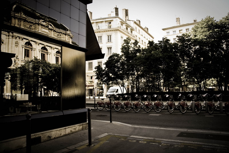 Place des Clestins