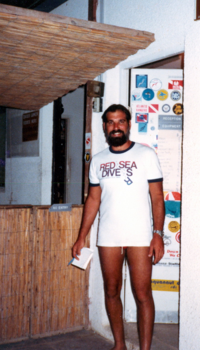 HOWARD_DIVE_CENTER_resize.JPG