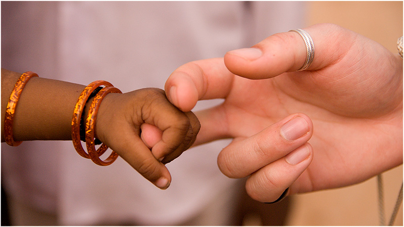 Little fingers!, Khejarla