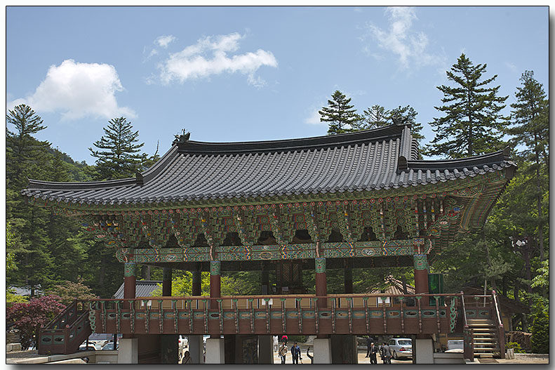 Wolijeongsa Temple entrance gate