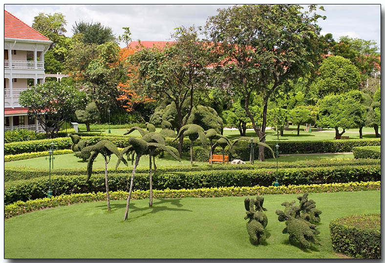 Sofitel Central Hua Hin Resort garden