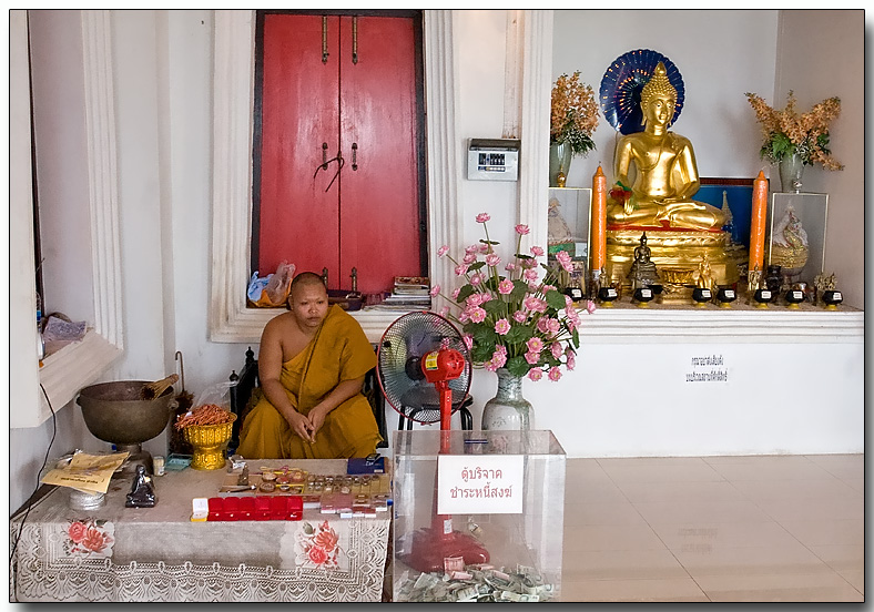 Wat Khao Takiab - a Contemplative Monk