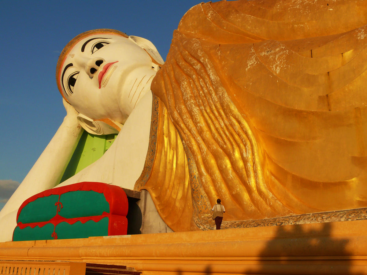 Photographer and buddha.jpg