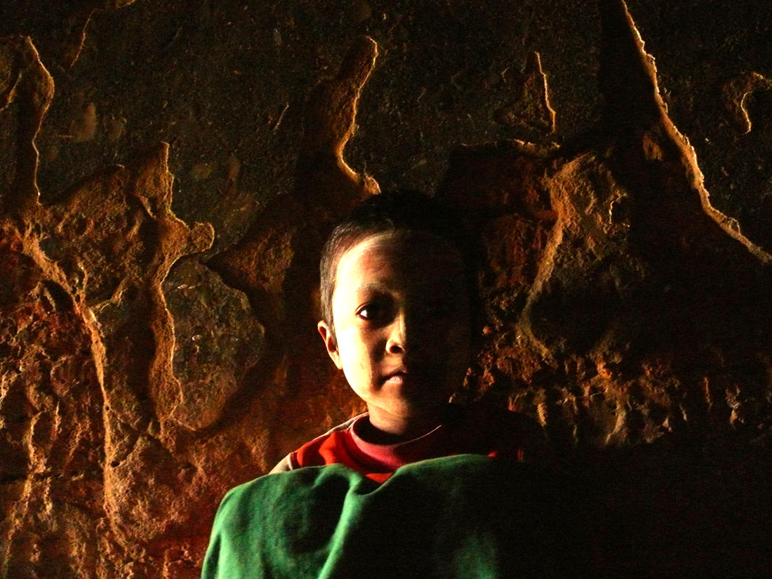 Child in temple Bagan.jpg