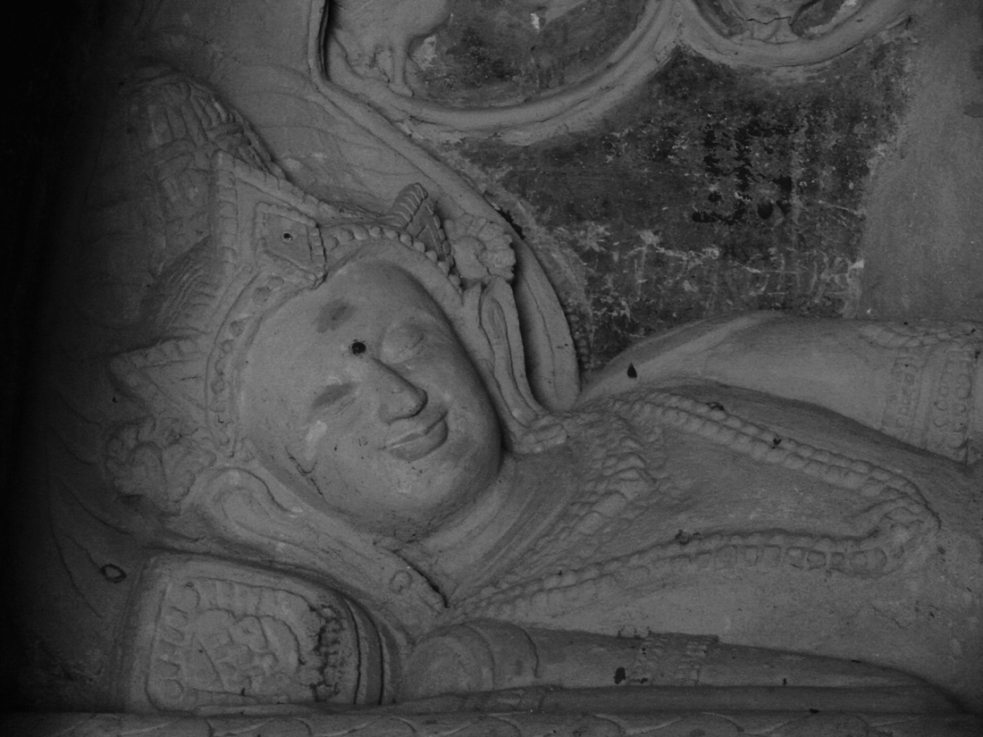 Statue Bagan .psd