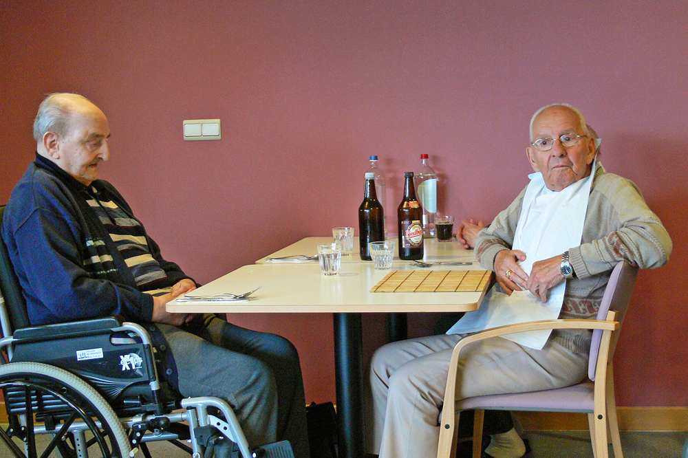 Mens table