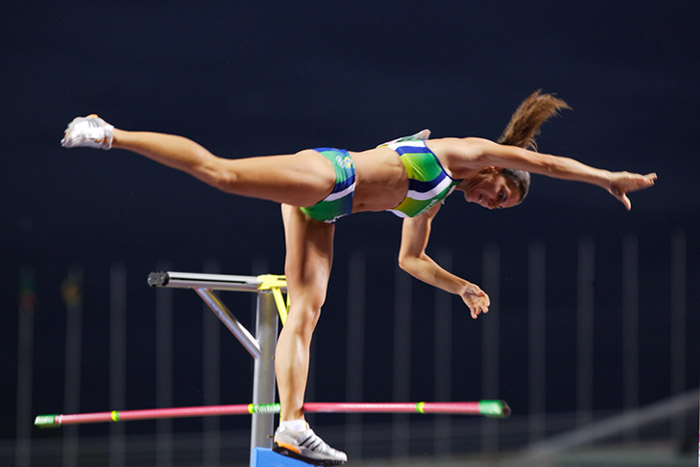 Pole Vault015