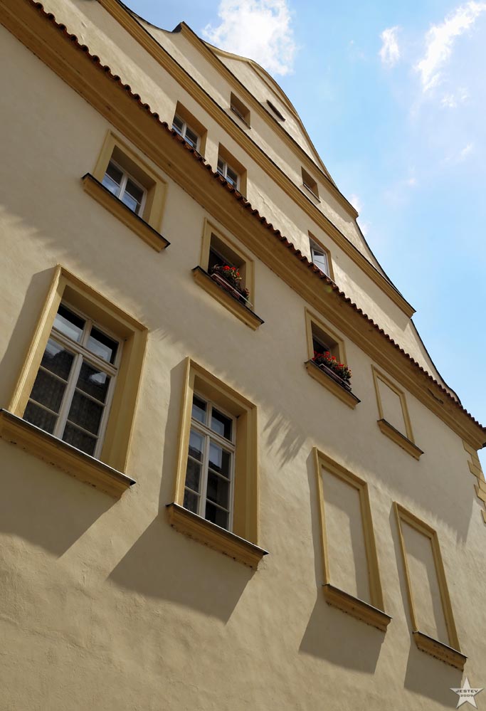 Prague Windows