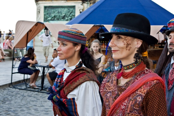 folk,- street performence, Budapest, 2008