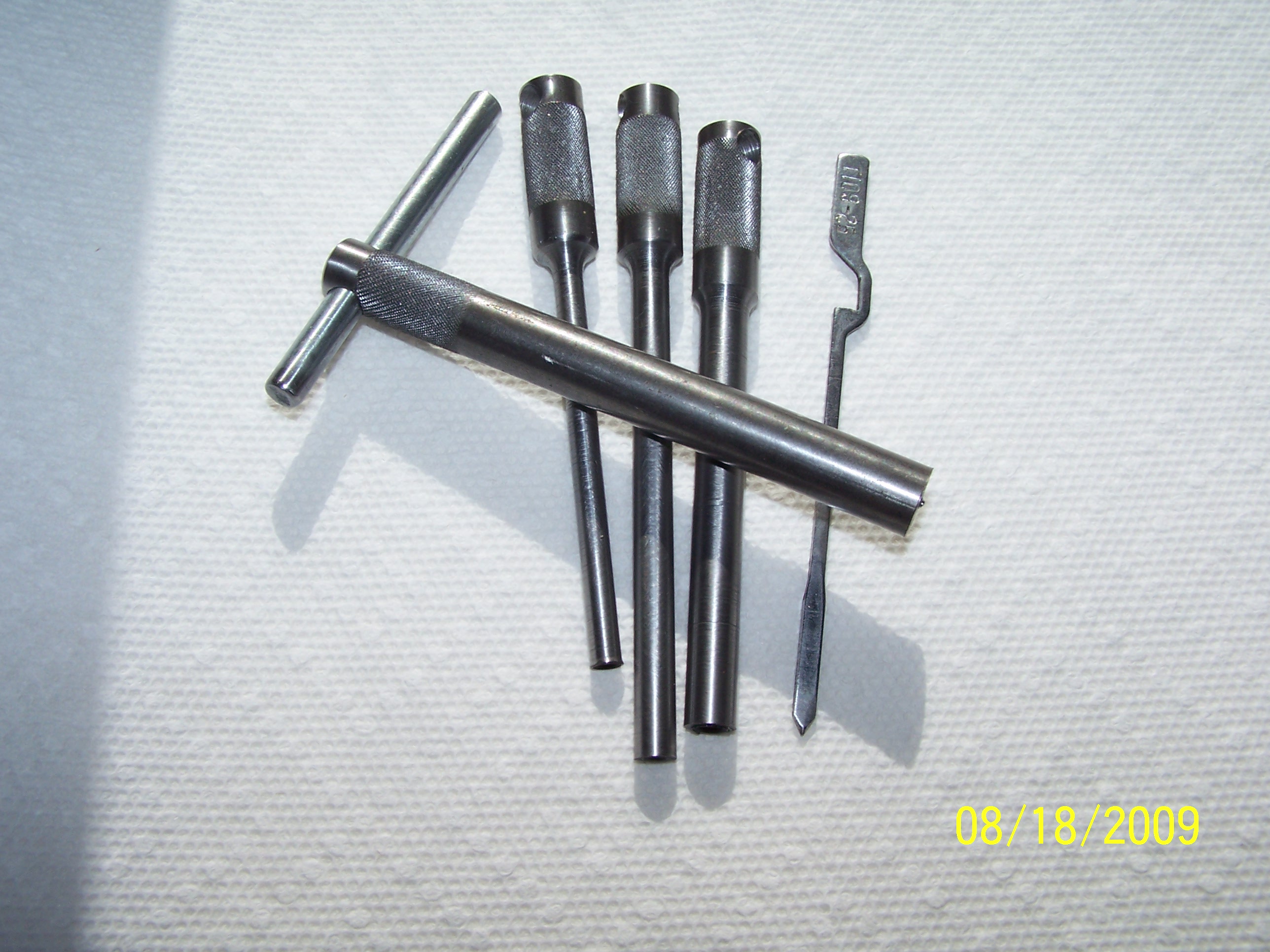 KMO268 tool kit 01.JPG