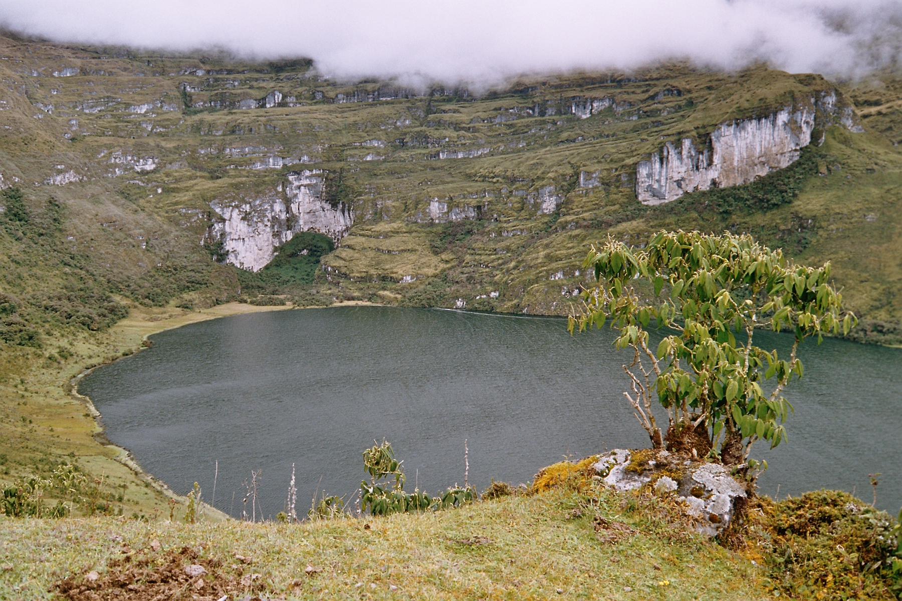The Laguna Huayabamba and its beautiful surroundings
