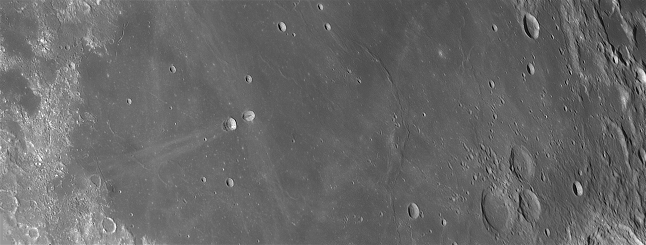 Messier & Dorsa Geike 06-Nov-06 23:42UT