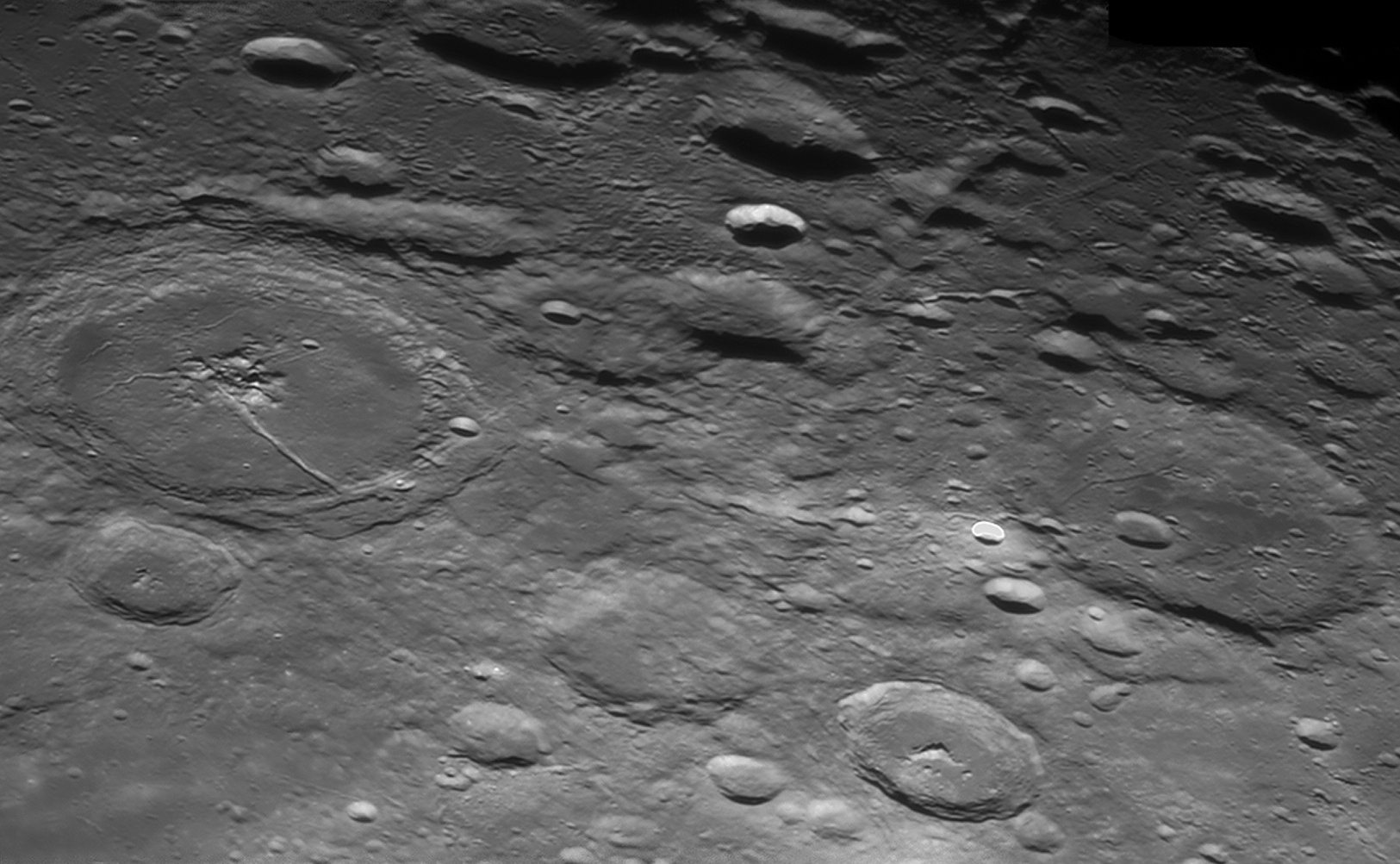 Rima Hase & Vallis Snellius (crop) 06-Nov-06 23:58UT