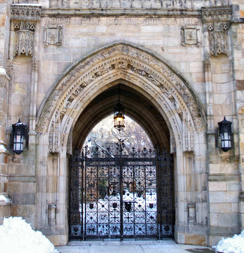 Gate