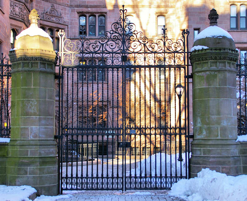 Gate