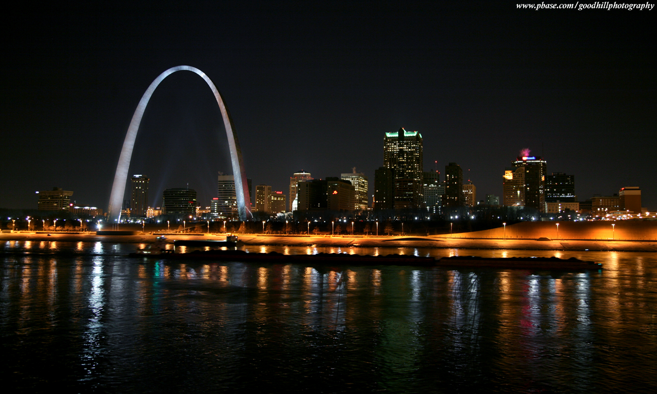 1280 x 768 St Louis Arch