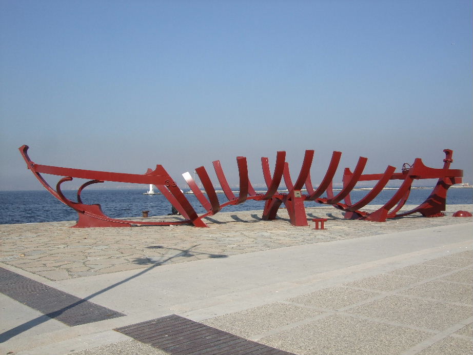 Izmir waterfront: sculpture of a boat.