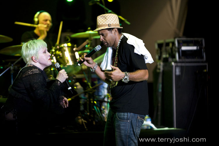 cyndi lauper & shaggy