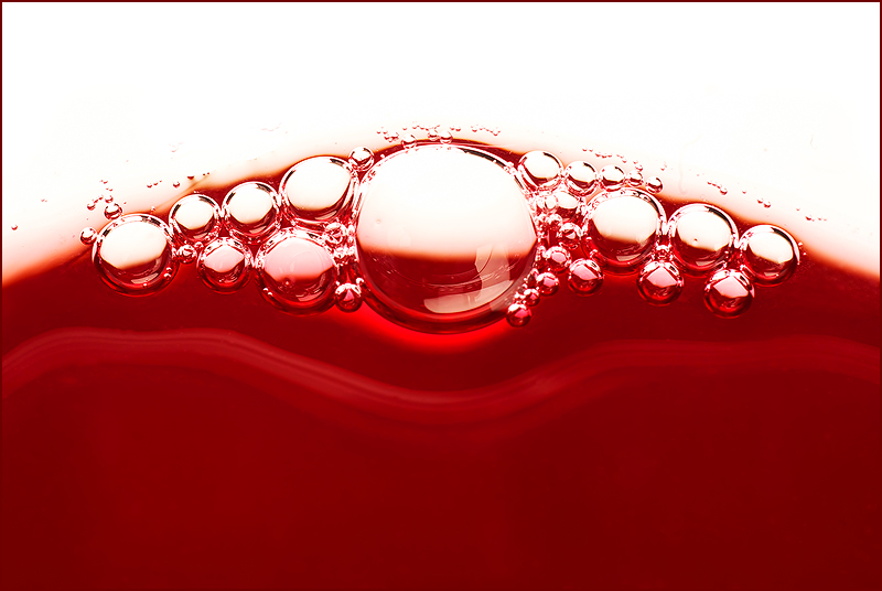 Bubbles symmetrical by Quentin Bargate