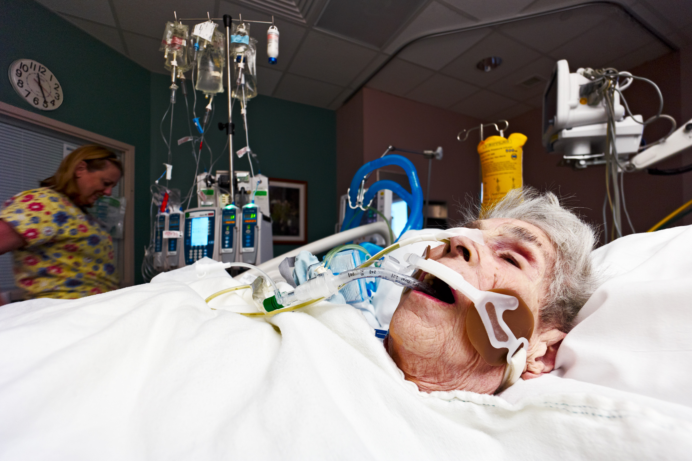 Mom post op in MDACC ICU