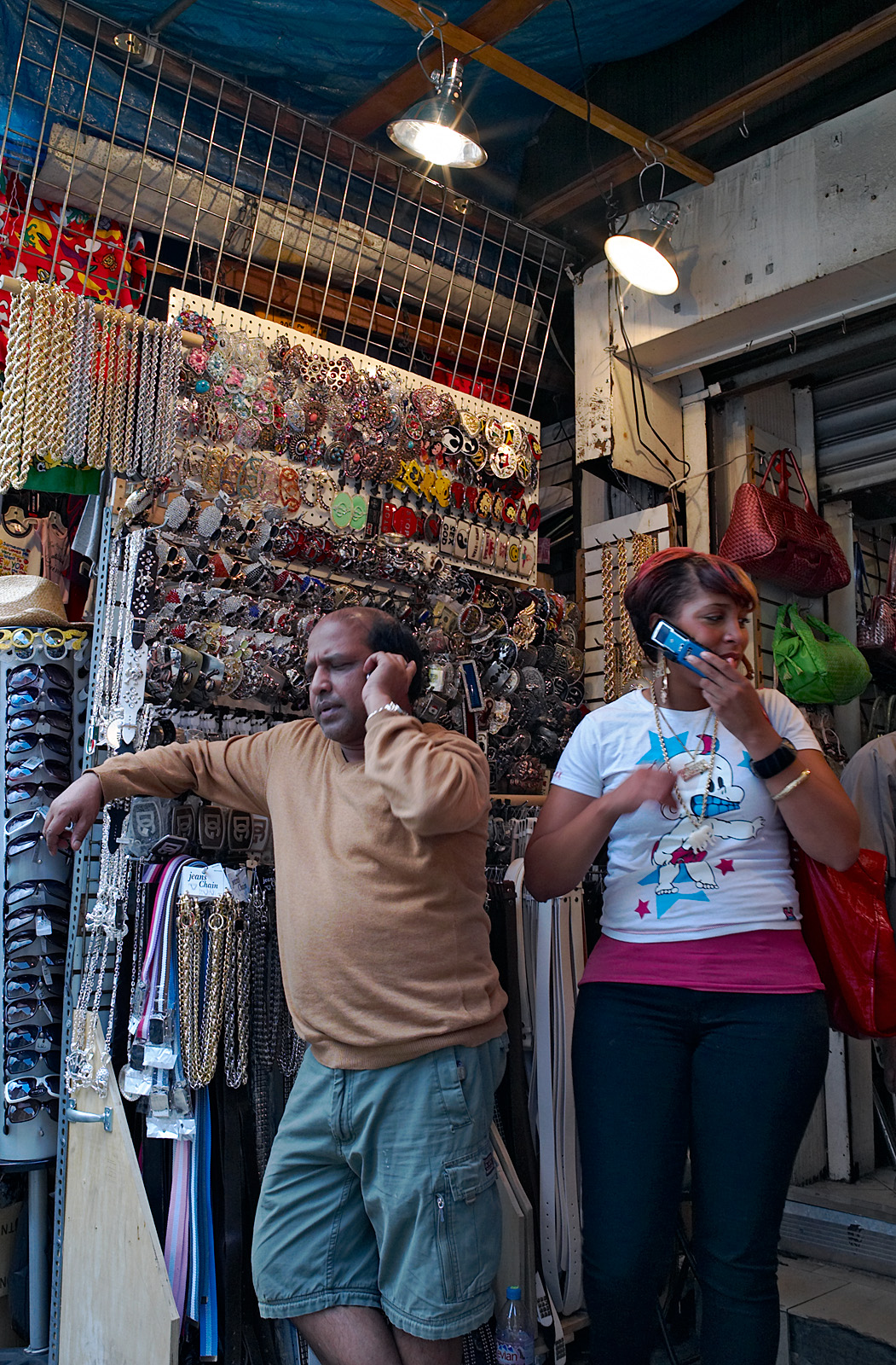 Canal Street shopping 01