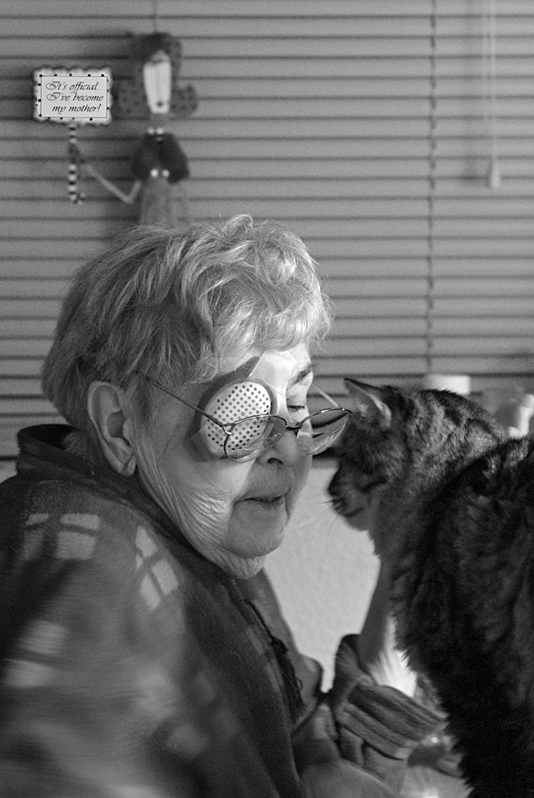 Mom & Maxie 04 bw