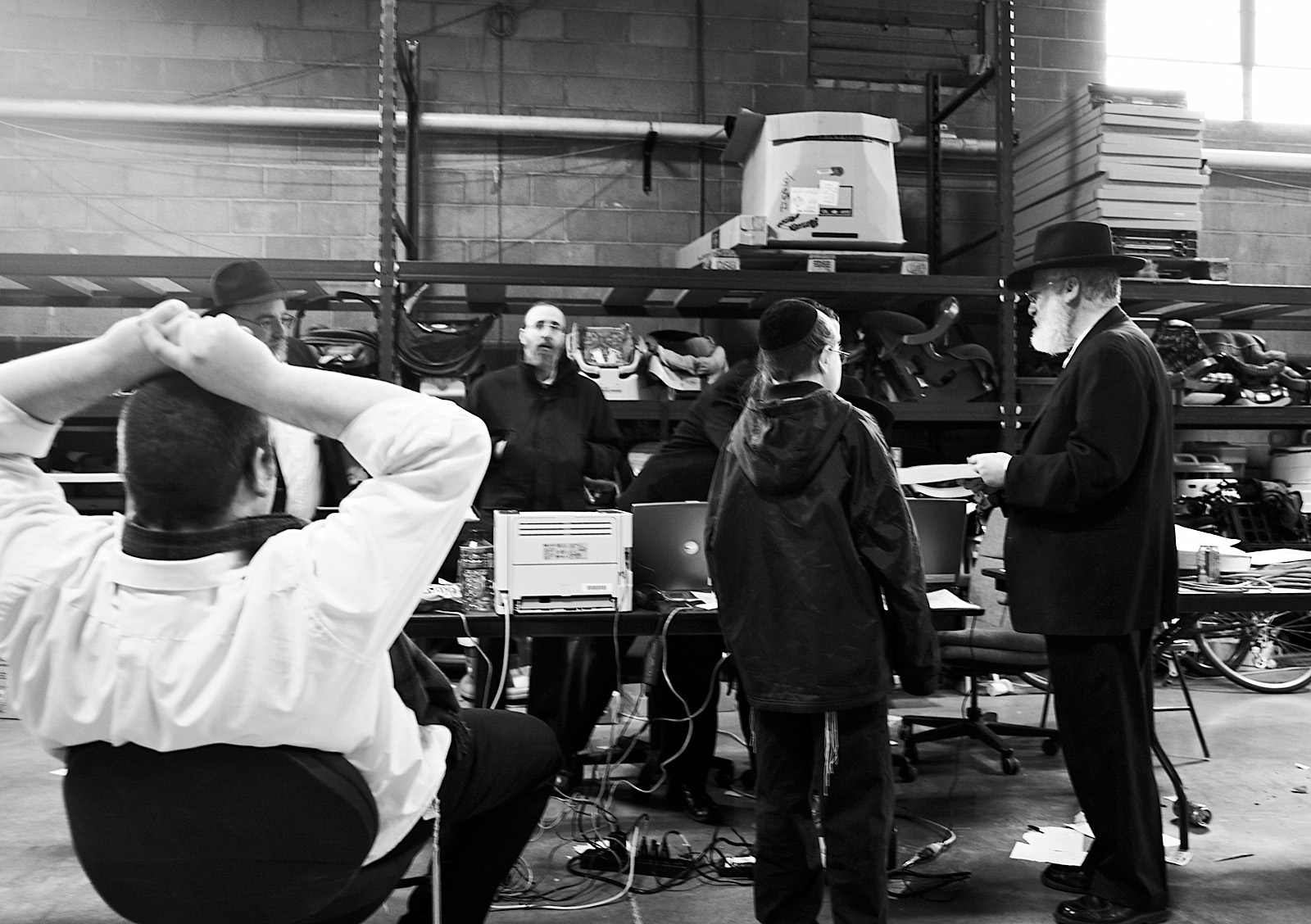 Pesach distribution center