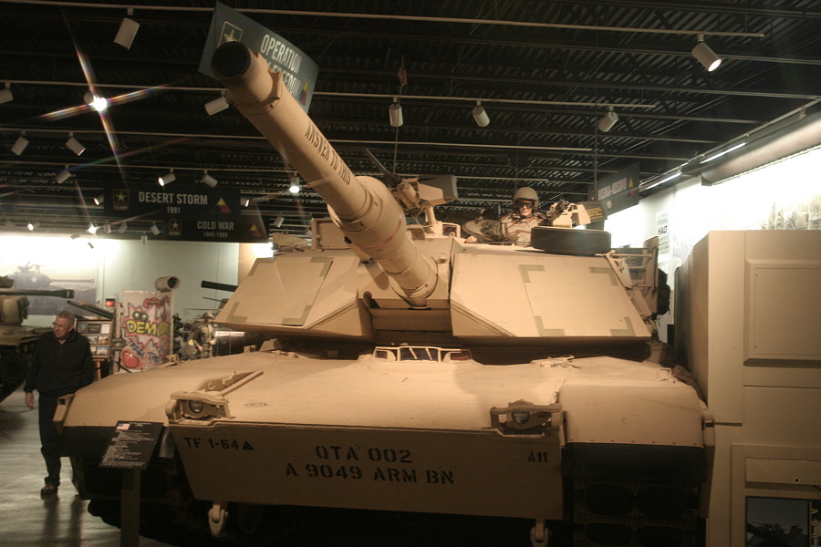 M1A1 Abrams Main Battle Tank (120 mm gun)