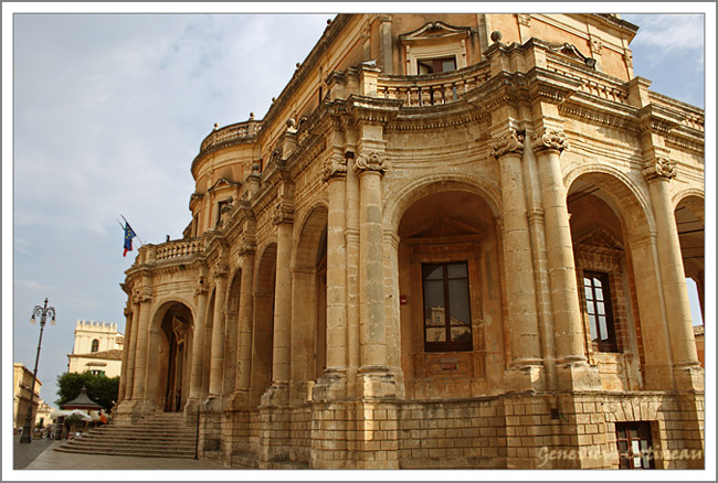 Palazzo Ducezio, Htel de ville