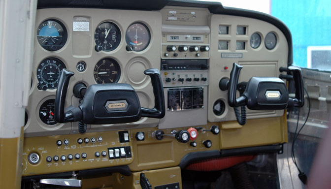 CESSNA  172