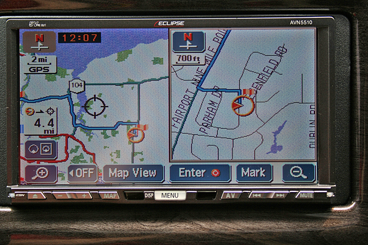 split-screen NAV routing