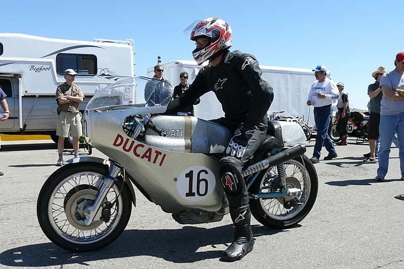 L1020577-1.JPG