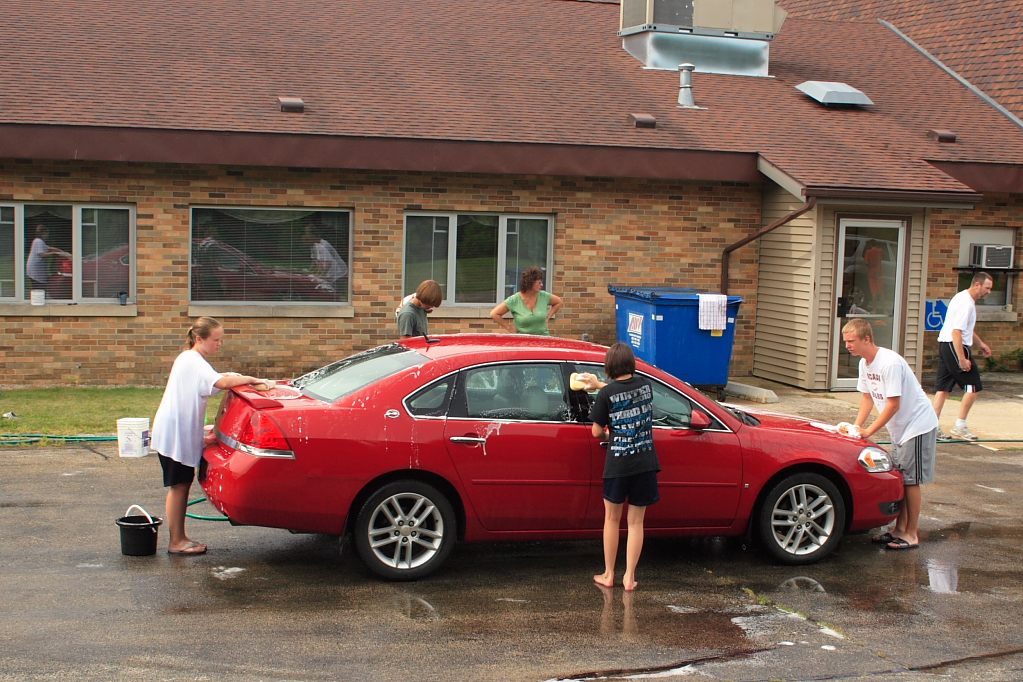 FCC Car Wash 2010 IMG 004.JPG