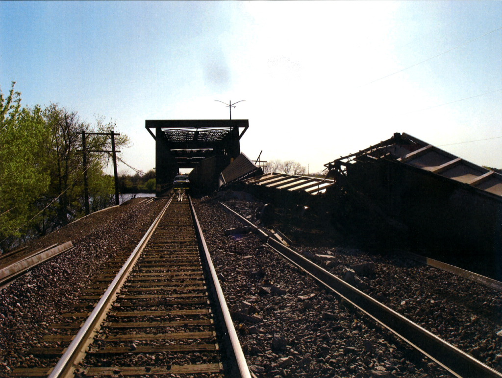 Nelson Illinois Union Pacific Derailment 2007.JPG