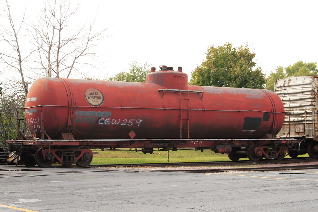 CGW Tank Car 259 img 1187.JPG