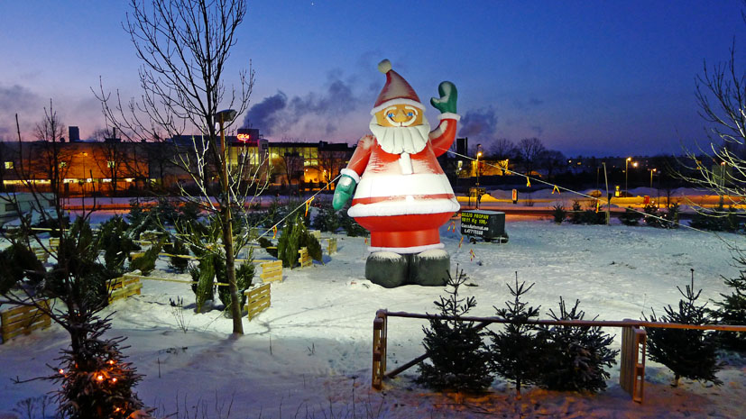 Santa Claus is an early bird guarding the Christmas trees - Sarpsborg, Norway 20 C below Zero 