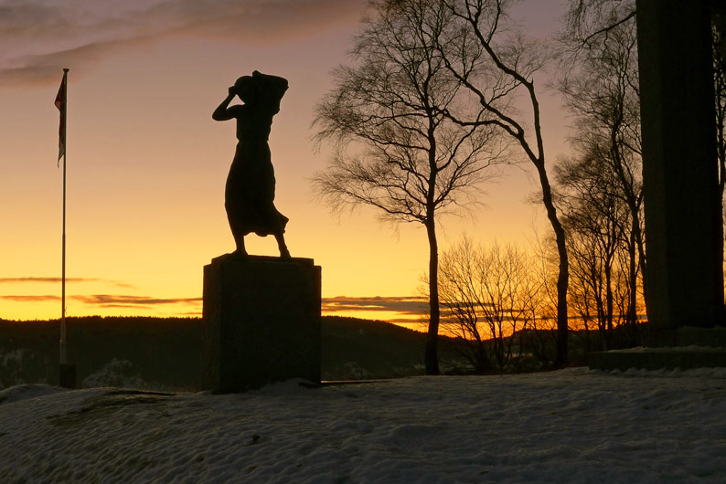 Liberty Monument by Josef Grimeland - Rdsberget, Halden