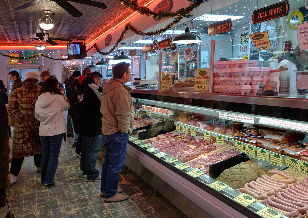 P1090426 Cannulis Meat Case