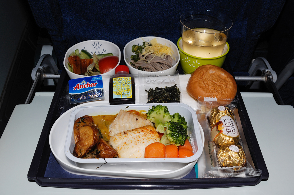 In-Flight Dinner (CX505)