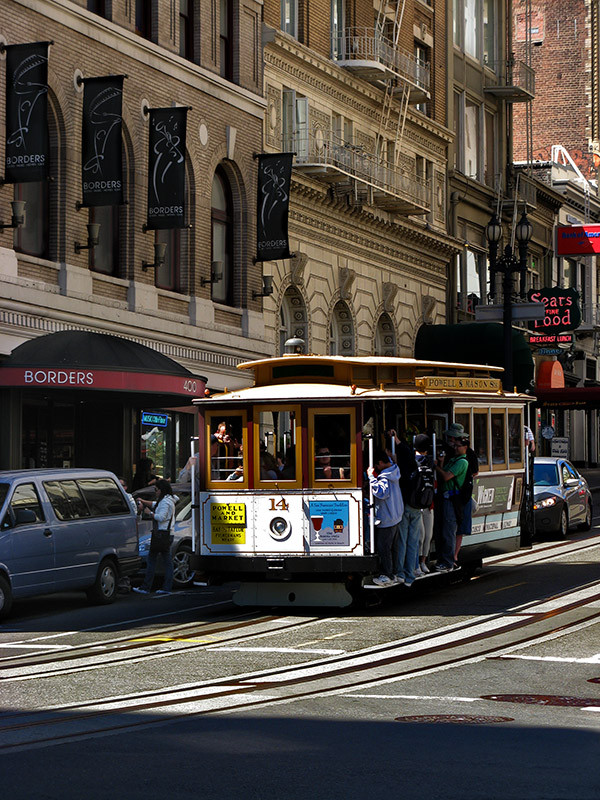 The Powell Street  Cable Car<br />0674