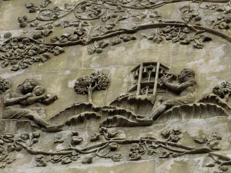 Duomo, detail on the left pilaster8802