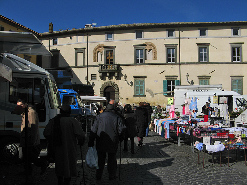 Mercato on Piazza del Popolo8883
