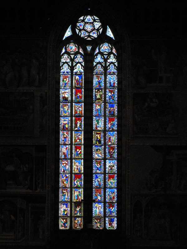 Stained Glass in the Sanctuary8835