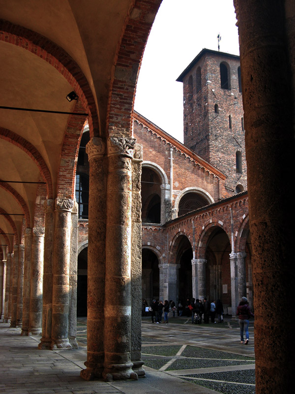 Anspert's Atrium, Basilica di Sant'Ambrogio0007
