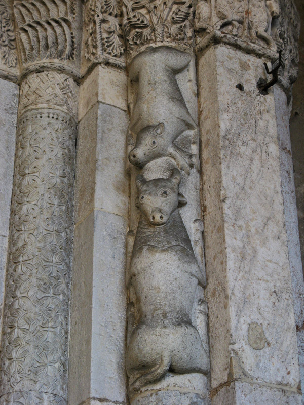 Detail on a Doorway, SantAmbrogio<br />0033