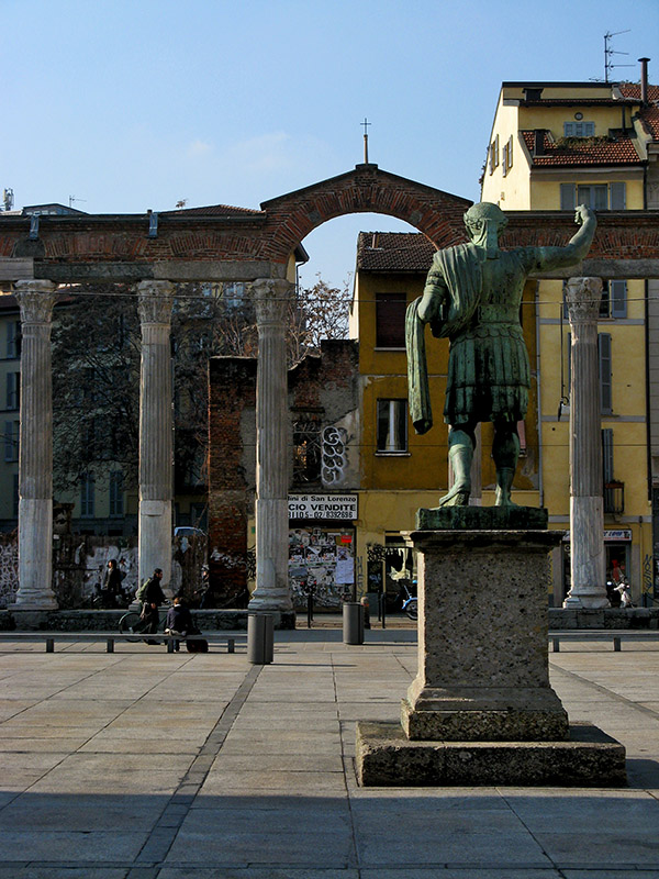 Le Colonne and Statue of Constantine0050