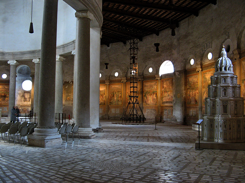 Interior, Santo Stefano Rotondo1047