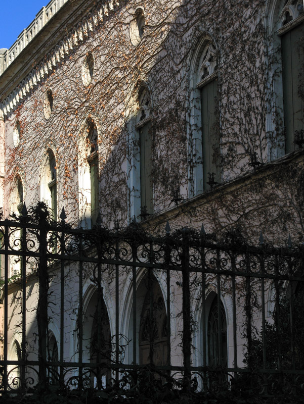 A Vine-Covered Palazzo<br />3080.jpg