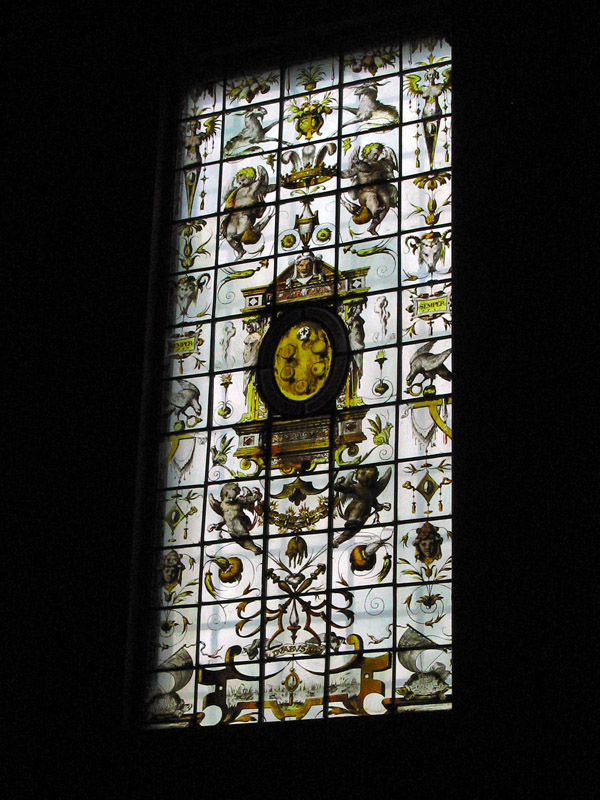 Biblioteca Laurenziana, Stained Glass Window with Medici Arms3737